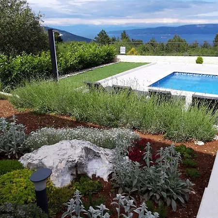 Maris Villa