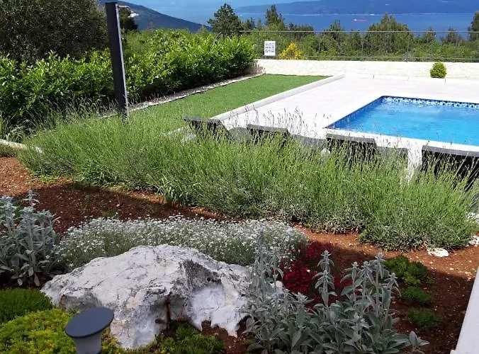 Maris Villa