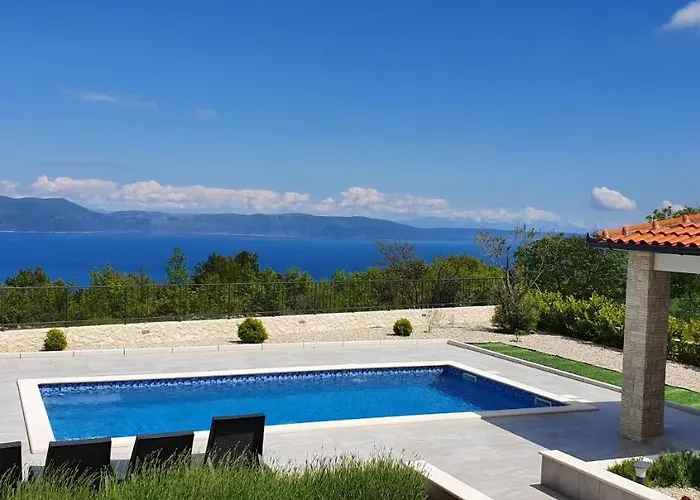 Maris Villa
