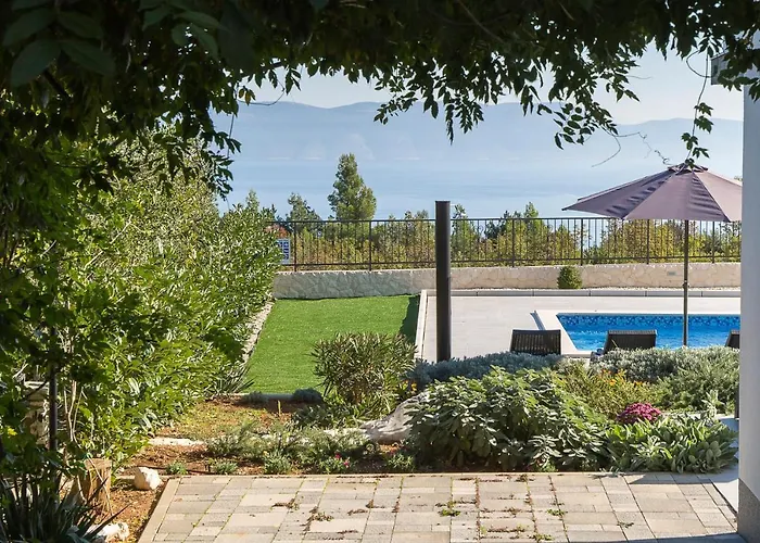Maris Villa