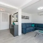 Maris Villa *