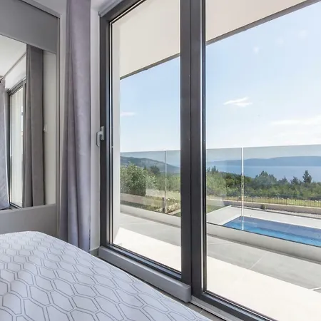 Maris Villa *
