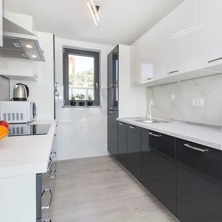 Maris فيلة Drenje (Istria)