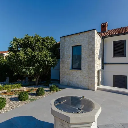 Vila Maris