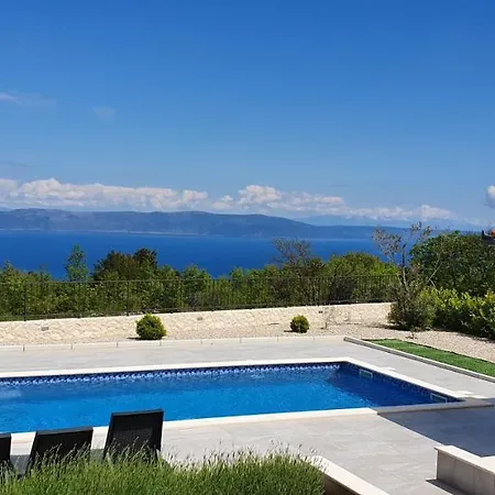 Maris Villa